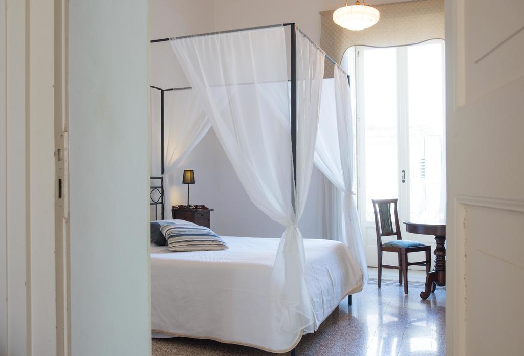 Palazzo Scarciglia - Dimora D'Epoca Bed & Breakfast Minervino di Lecce Room photo