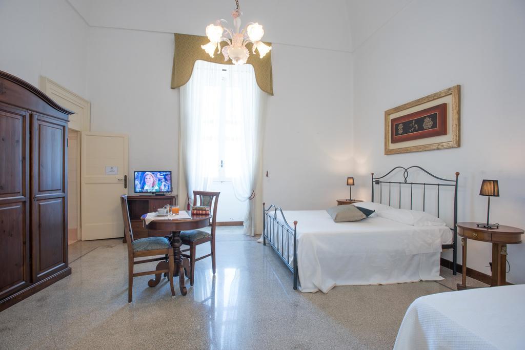 Palazzo Scarciglia - Dimora D'Epoca Bed & Breakfast Minervino di Lecce Room photo