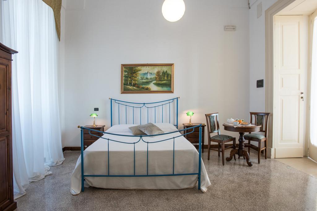 Palazzo Scarciglia - Dimora D'Epoca Bed & Breakfast Minervino di Lecce Room photo