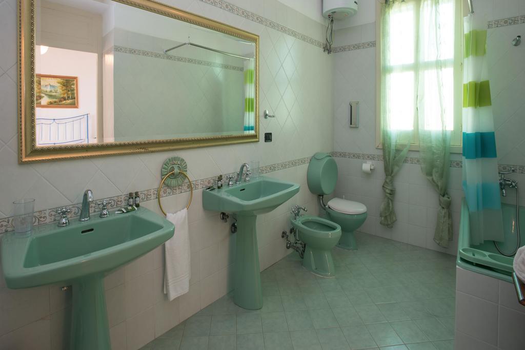 Palazzo Scarciglia - Dimora D'Epoca Bed & Breakfast Minervino di Lecce Room photo